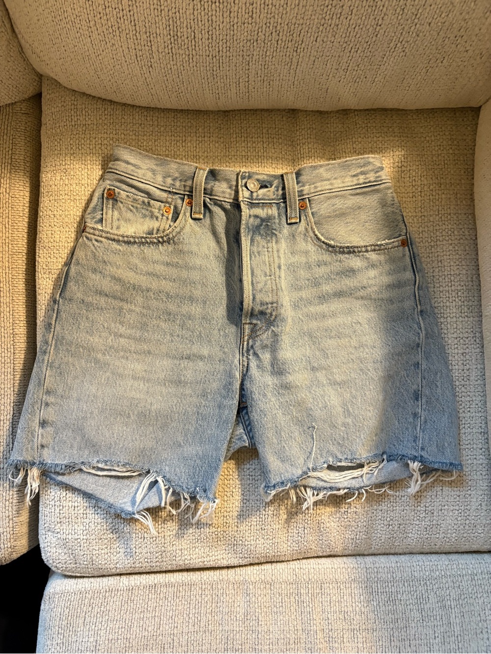Light Wash Levi Frayed Denim Cutoff Shorts